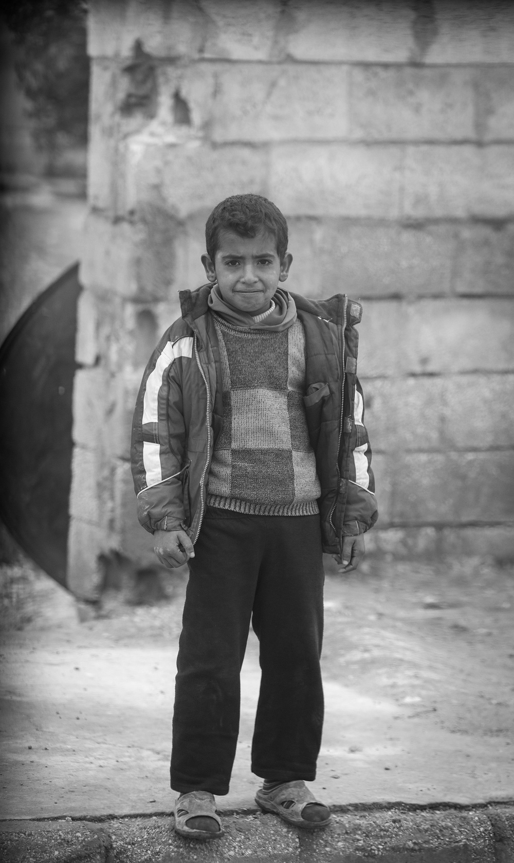 Coalition Forces Visit Children in Ayn Issa