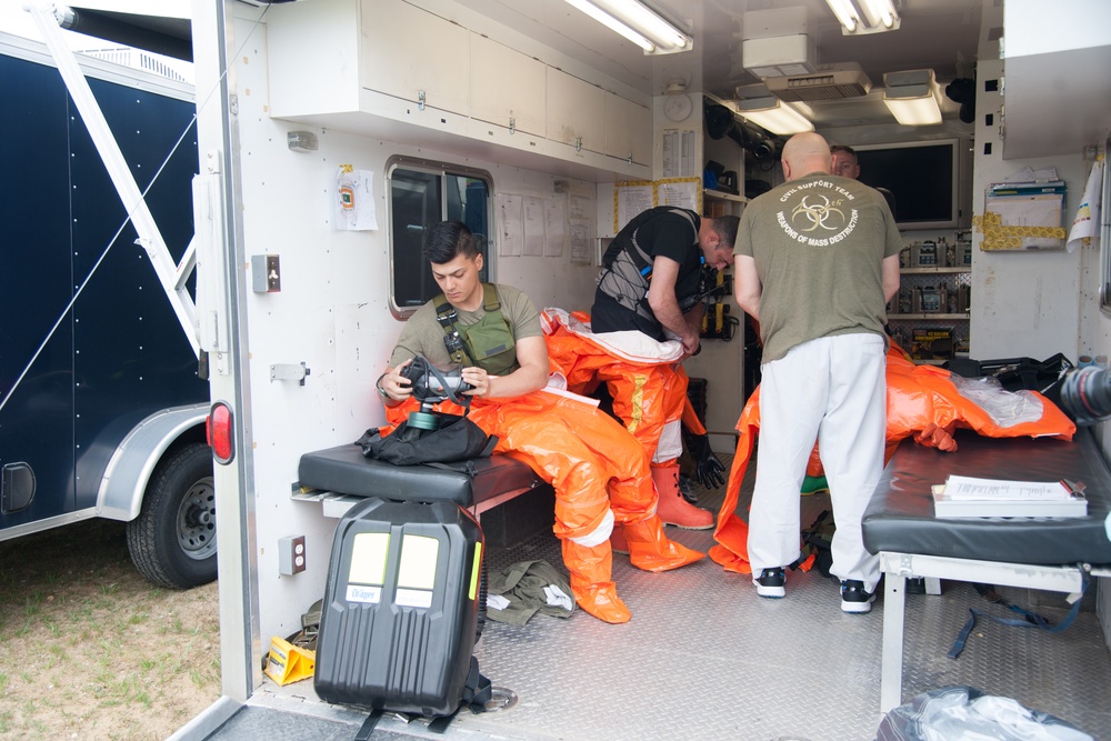 National Guard civil support teams train in Newport News during Vigilant Guard 18-3