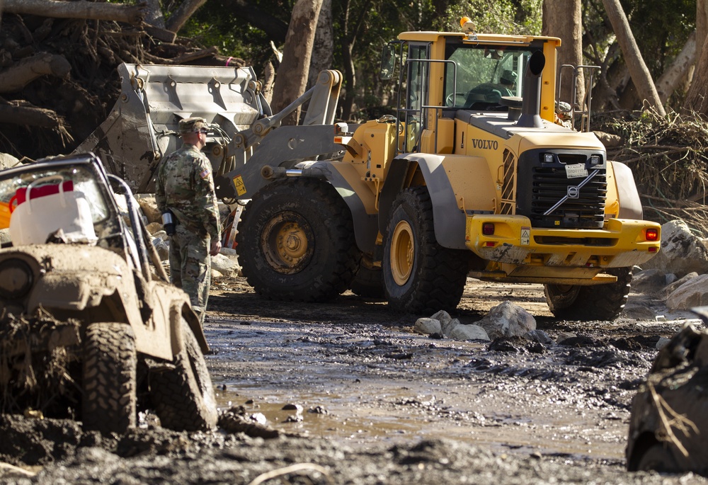 Cal Guard engineers clear Montecito mudslide debris