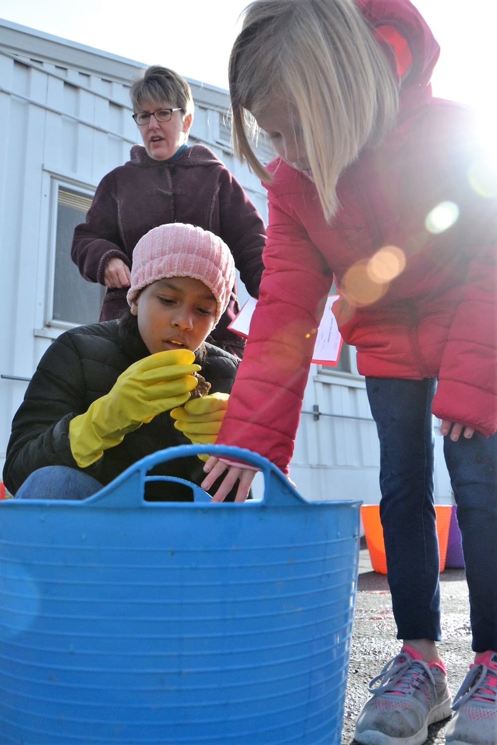 USACE Norfolk saves oysters, serves up STEM lesson