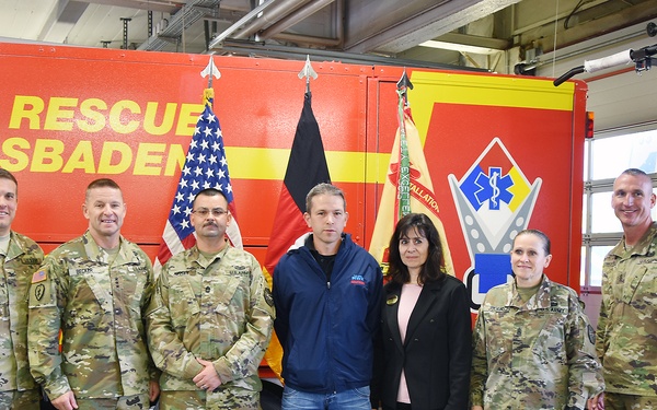 IMCOM commander recognizes garrison staff