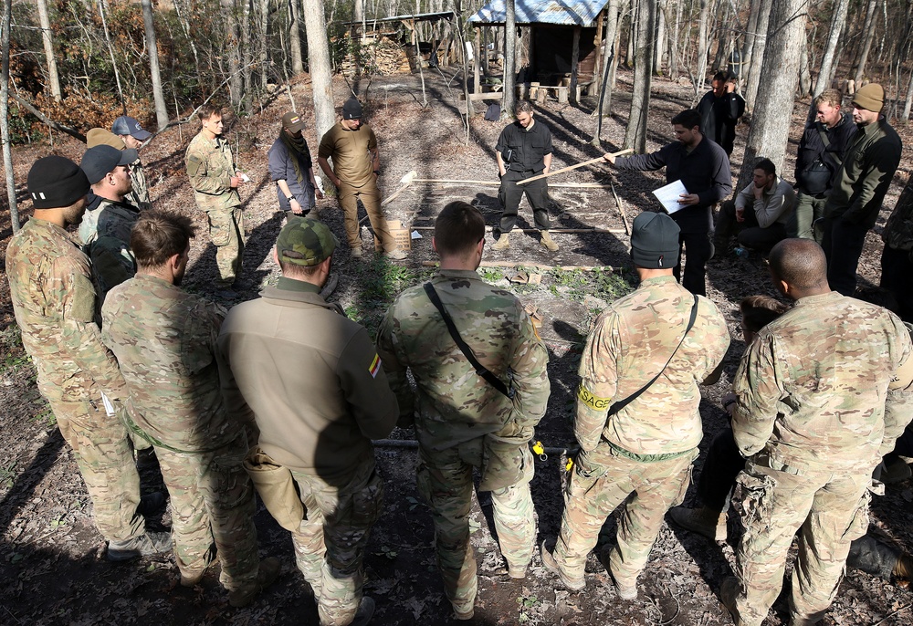 Special Forces Students Tested During Robin Sage