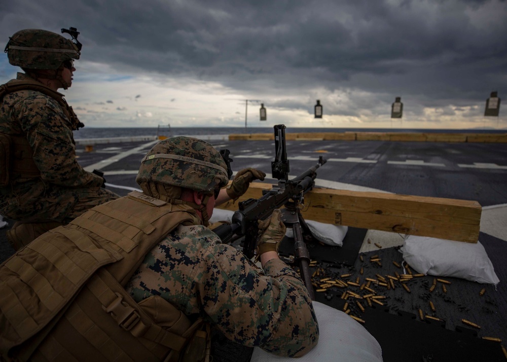 22nd MEU Marines BZO machine guns in the Mediterranean