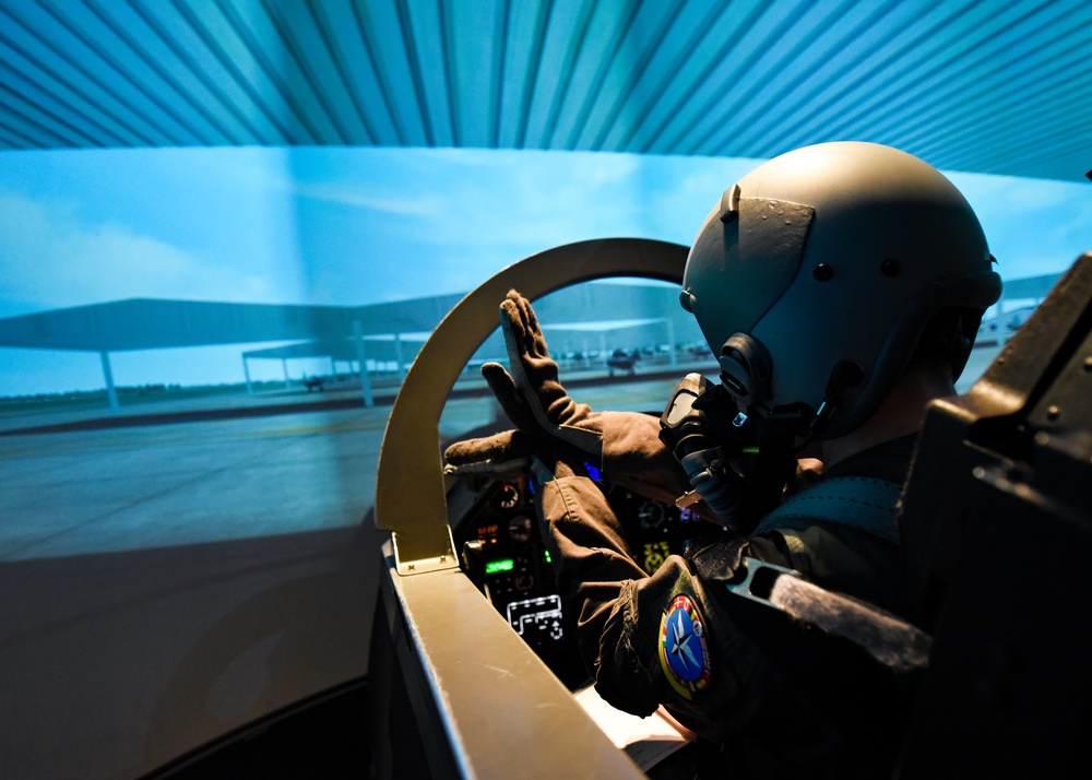 Euro-NATO Joint Jet Pilot Training program simulation training