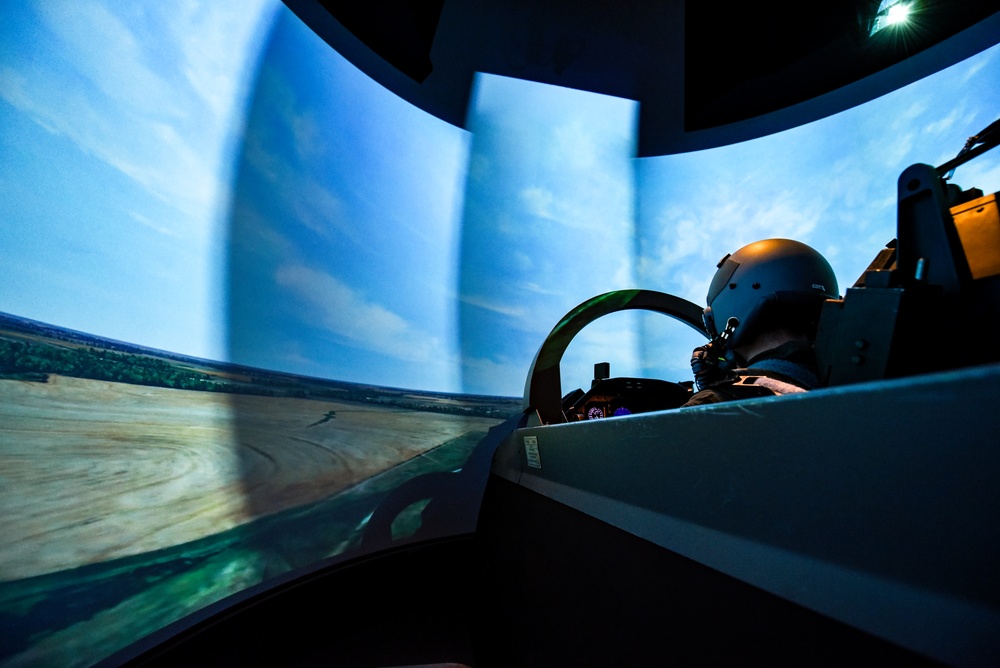 Euro-NATO Joint Jet Pilot Training program simulation training