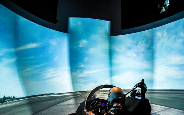 Euro-NATO Joint Jet Pilot Training program simulation training