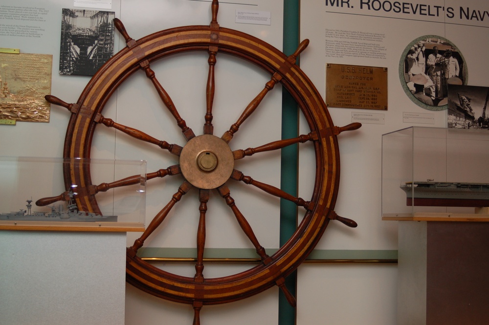 USS West Virginia (BB 48) wheel