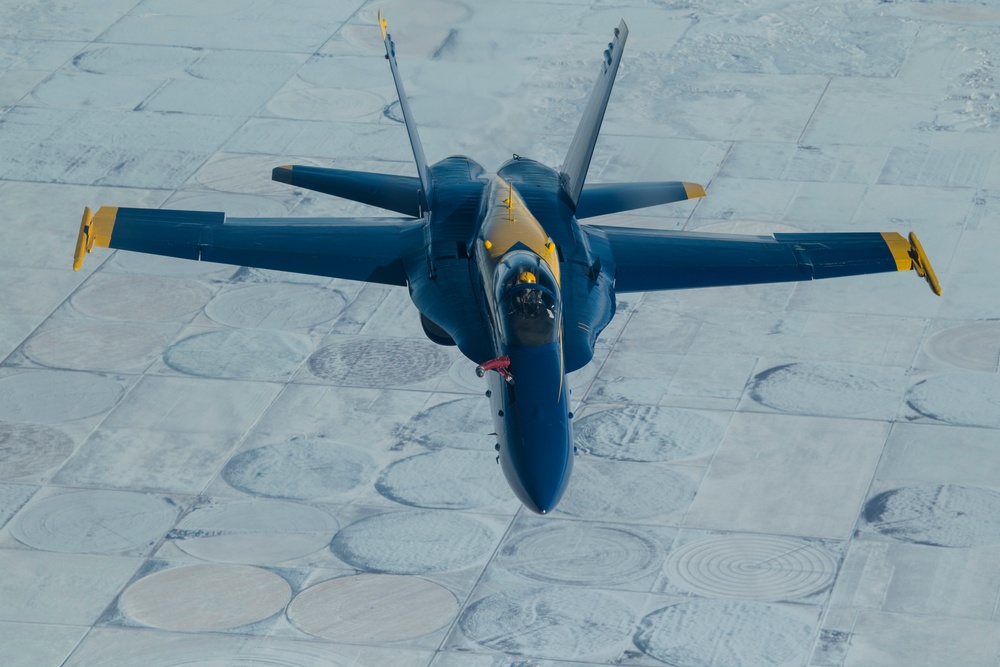 78th Air Refueling Squadron Refuels Blue Angels