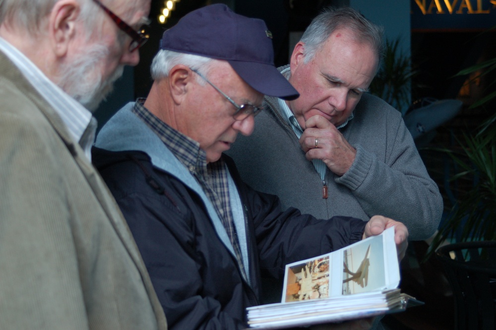 Retired craftsman visits Naval Museum