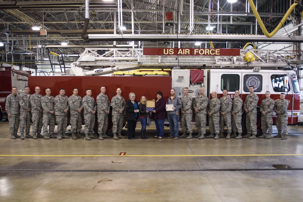 167AW Firefighters express gratitude to Home Depot employees