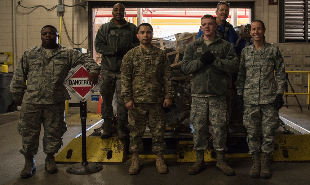 437th Aerial Port Squadron Airmen doing port things