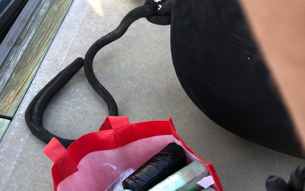 Coast Guard, HSI, CBP interdict suspected smuggler, migrants, drugs 8 miles east of Dania Beach