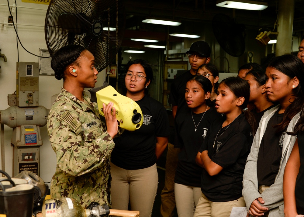 Army JROTC Students Visit Frank Cable