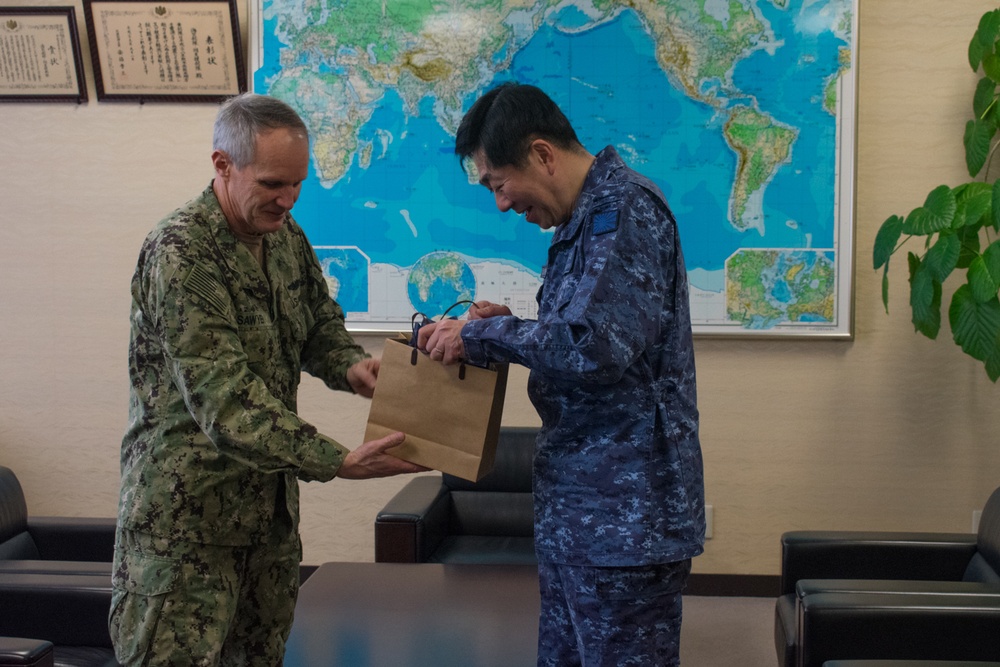 Commander, U.S. 7th Fleet Attends Office Call at JMSDF Sasebo District Headquarters