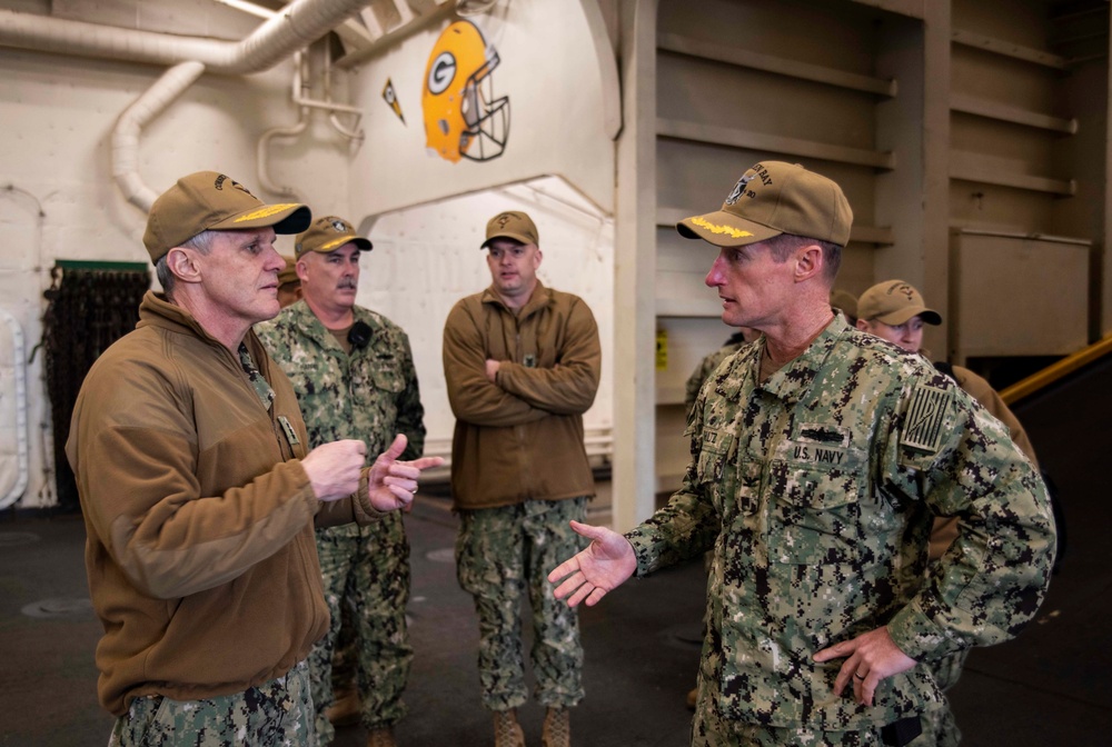 Vice Adm. Sawyer visits USS Green Bay