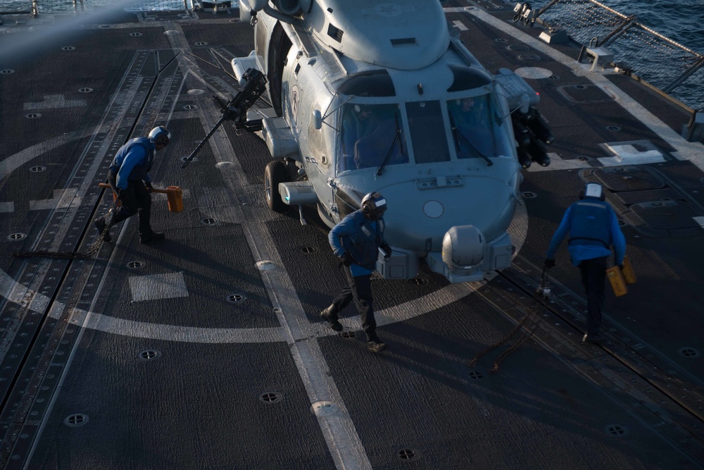 Chung-Hoon, HSM-37 conduct flight operations