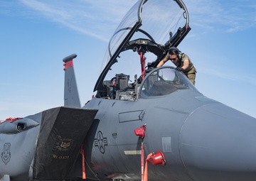 Beneath the Skies: Aircraft Maintainers