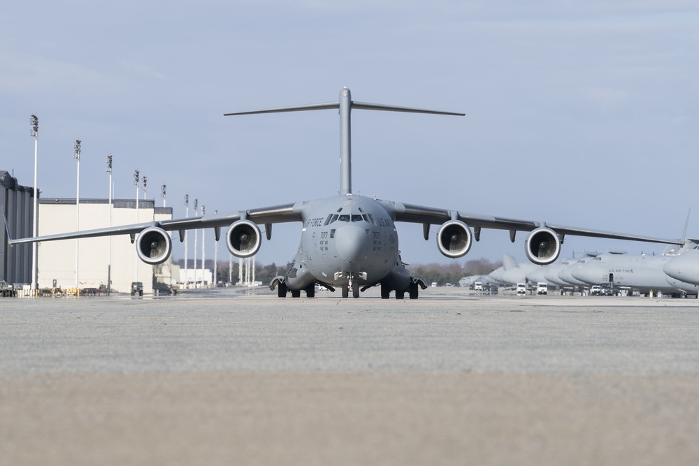 C-17A Globemaster III taxis at Dover AFB