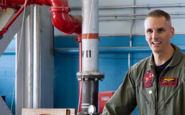 Gephart relieves Somerville at VX-31