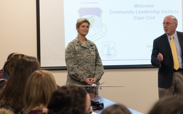 102 IW hosts leadership session