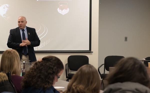 102 IW hosts leadership session