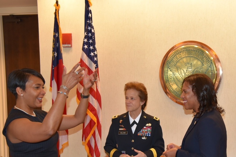 Atlanta Mayor Bottoms Meets with U.S. Army Corps of Engineers South Atlantic Division Commander