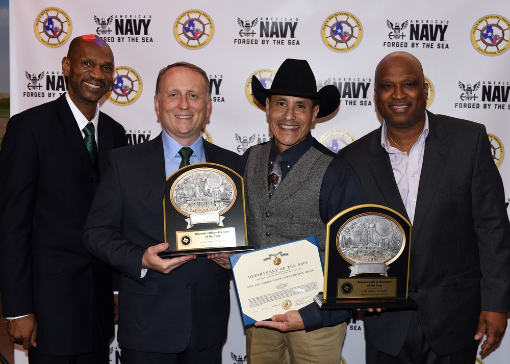 San Antonio Sailor earns Annual Awards for Recruiting