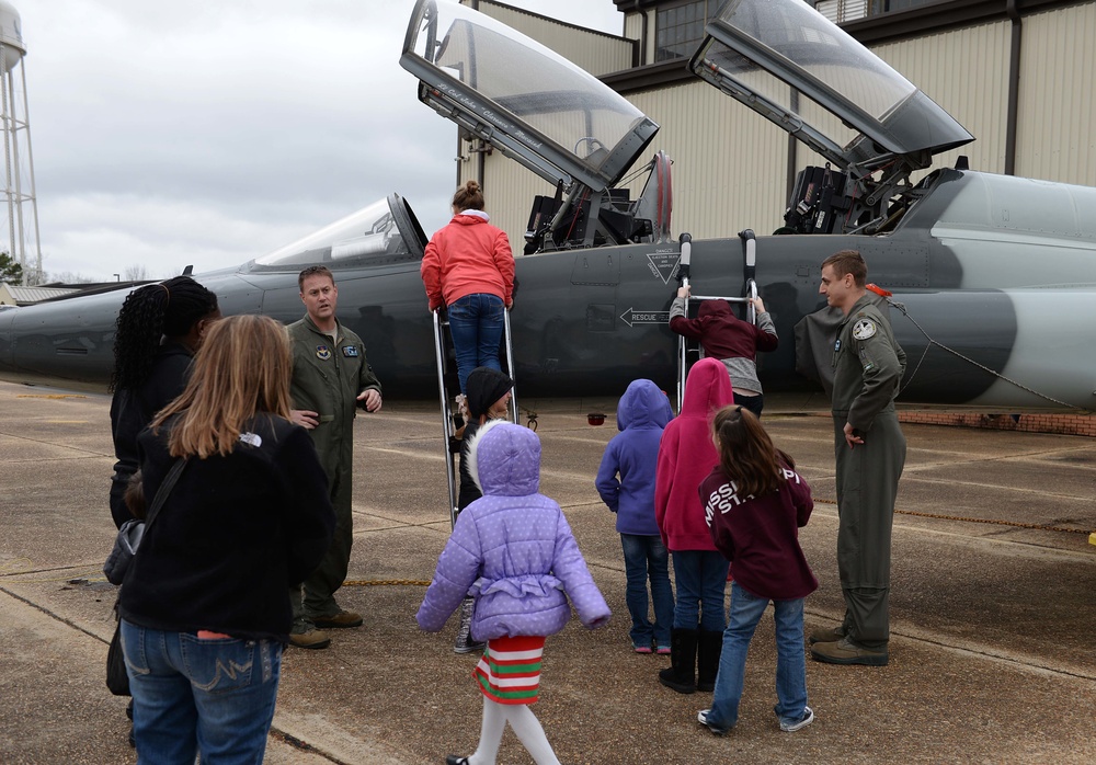Palmer Home for Children visits Columbus AFB