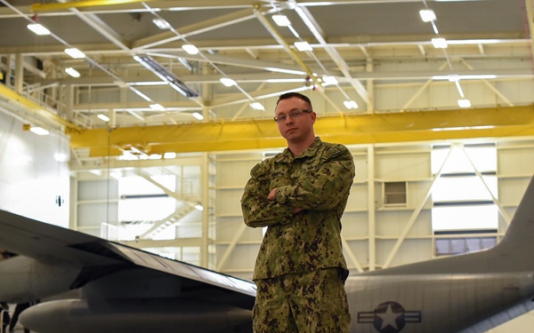 Stellar Sailor leads by example