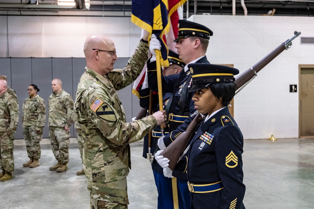 81st Greets New Commander