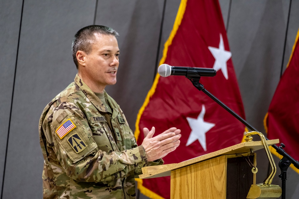 81st Greets New Commander