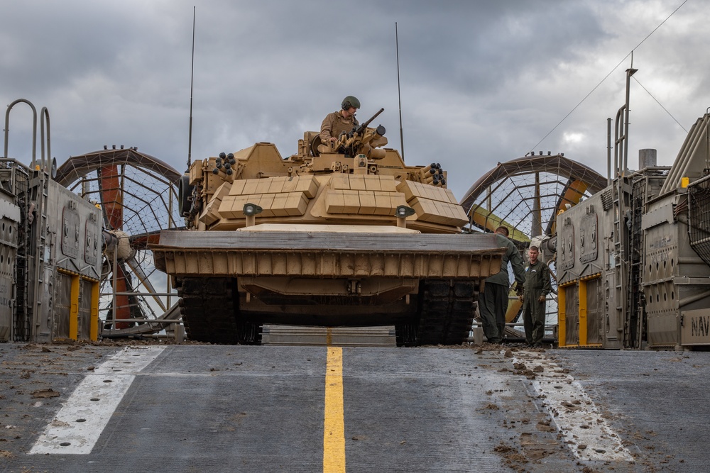 1st CEB Amphibious Breach Training