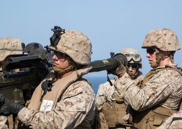 USS Essex Low Altitude Air Defense FIM-92 STLS Range