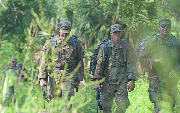 689th Engineer Company hone skills at Camp Blanding Fla.