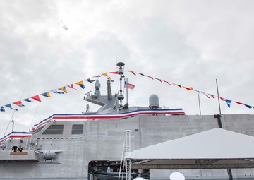 Navy commissions USS Wichita