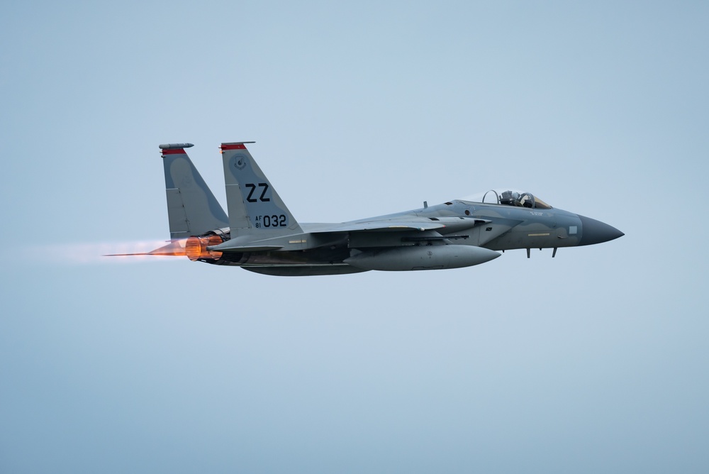 DVIDS - Images - Kadena F-15C Eagles Takeoff [Image 7 of 12]