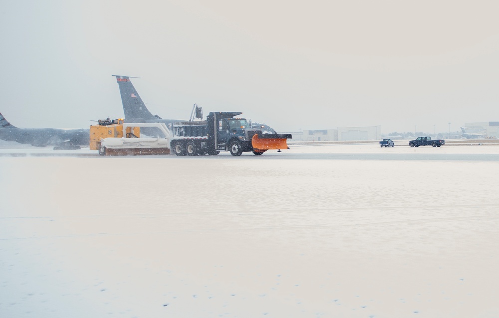Winter Storm Gia makes its way to 108th Wing