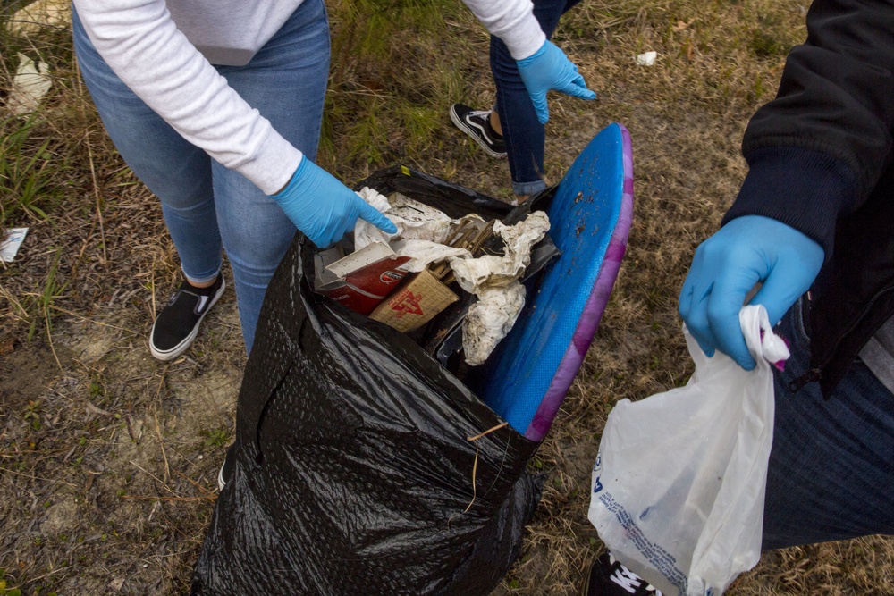 MCB Camp Lejeune Trash Cleanup
