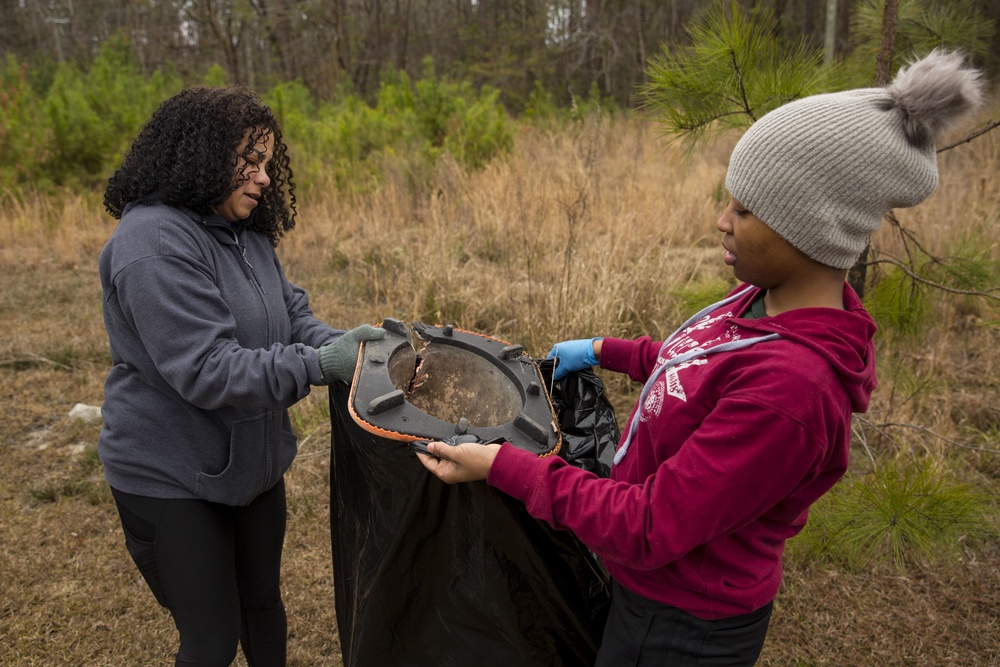 MCB Camp Lejeune Trash Cleanup