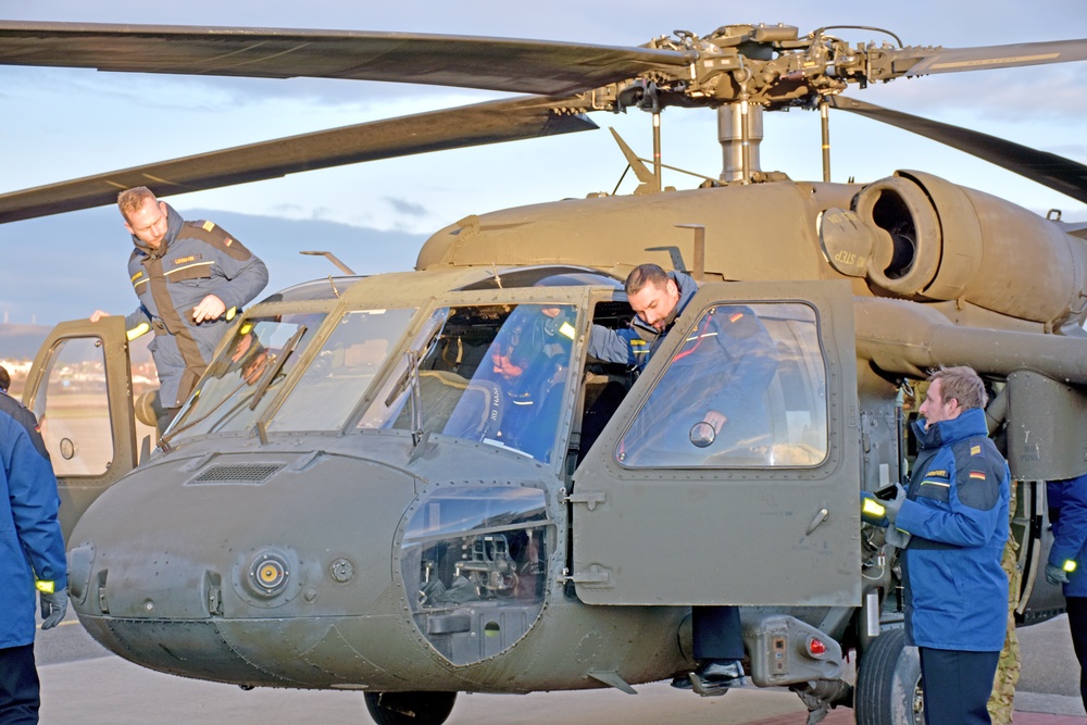 Fregatte Hessen visit - Blackhawk helicopter