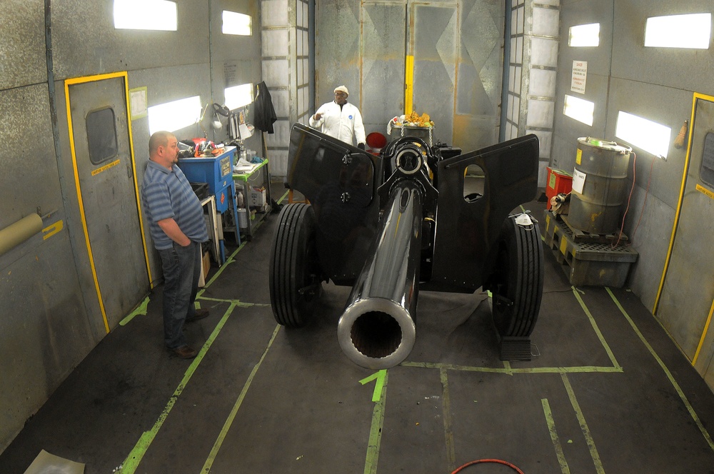 Fort Lee maintenance division keeps Old Guard equipment looking good