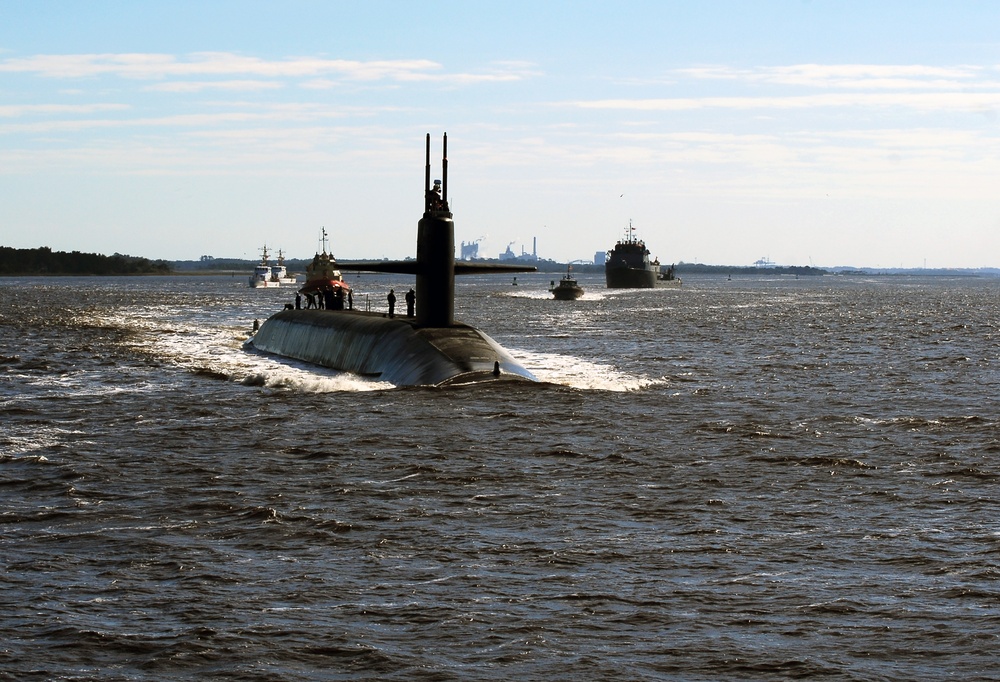 USS Tennessee (SSBN 734) (Gold) Returns to Homeport