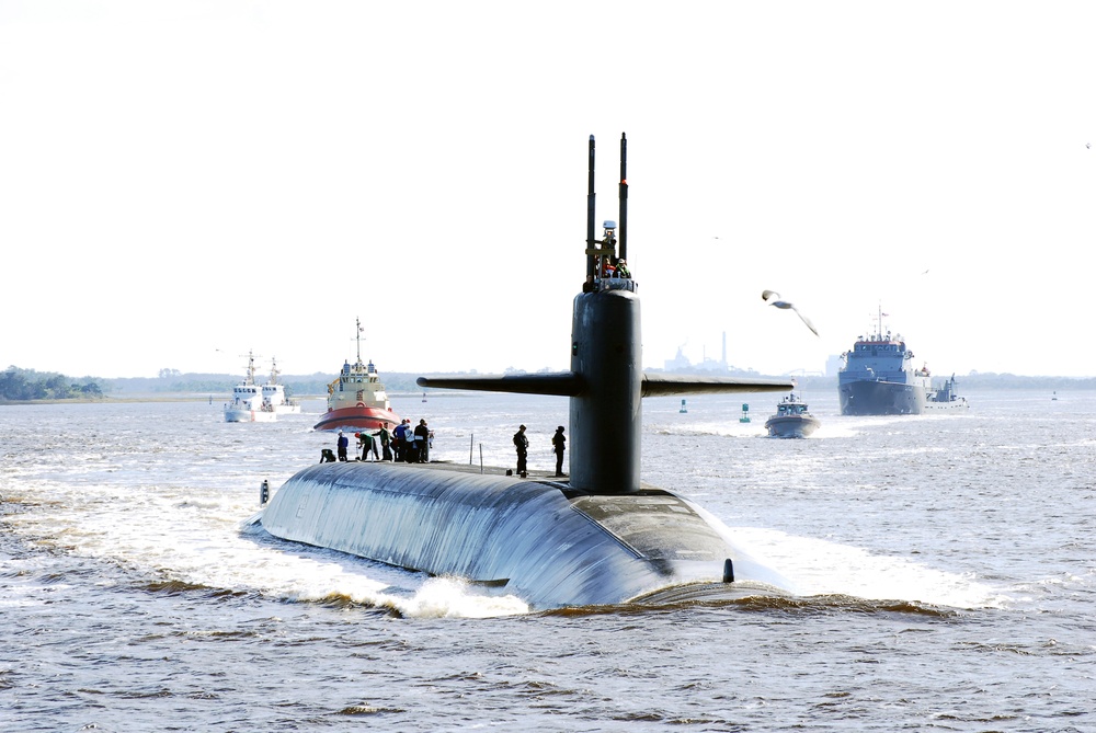 USS Tennessee (SSBN 734) (Gold) Returns to Homeport