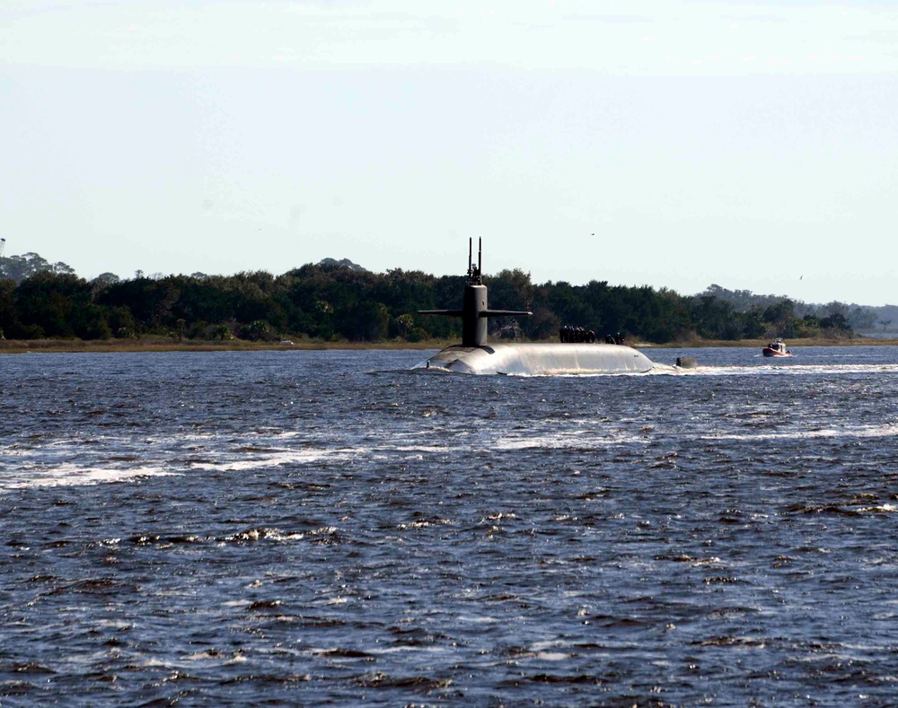 USS Tennessee (SSBN 734) (Gold) Returns to Homeport