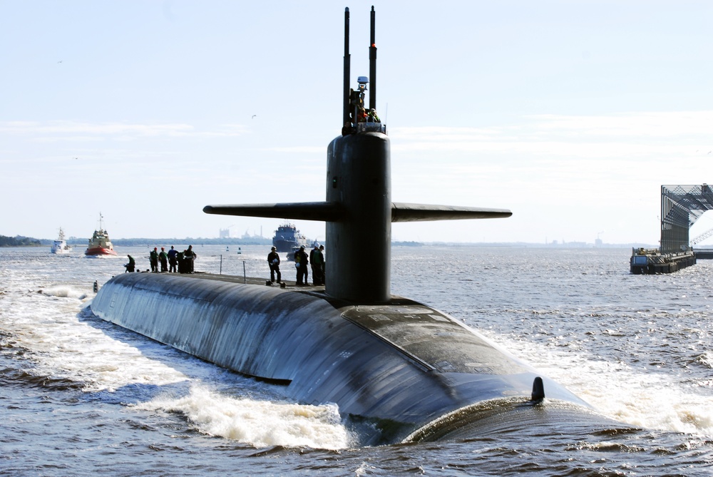 USS Tennessee (SSBN 734) (Gold) Returns to Homeport