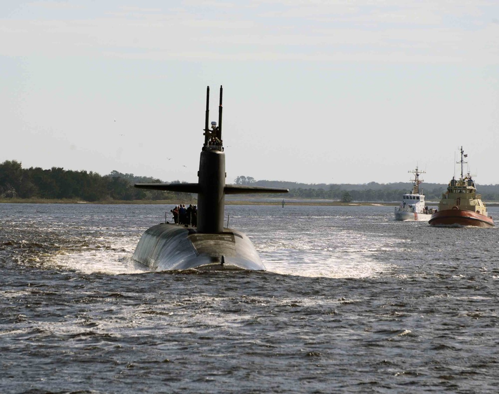 USS Tennessee (SSBN 734) (Gold) Returns to Homeport