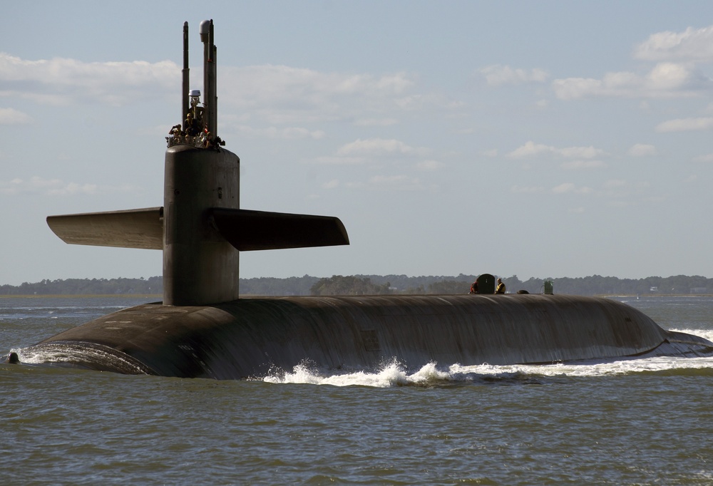 USS Tennessee (SSBN 734) (Gold) Returns to Homeport