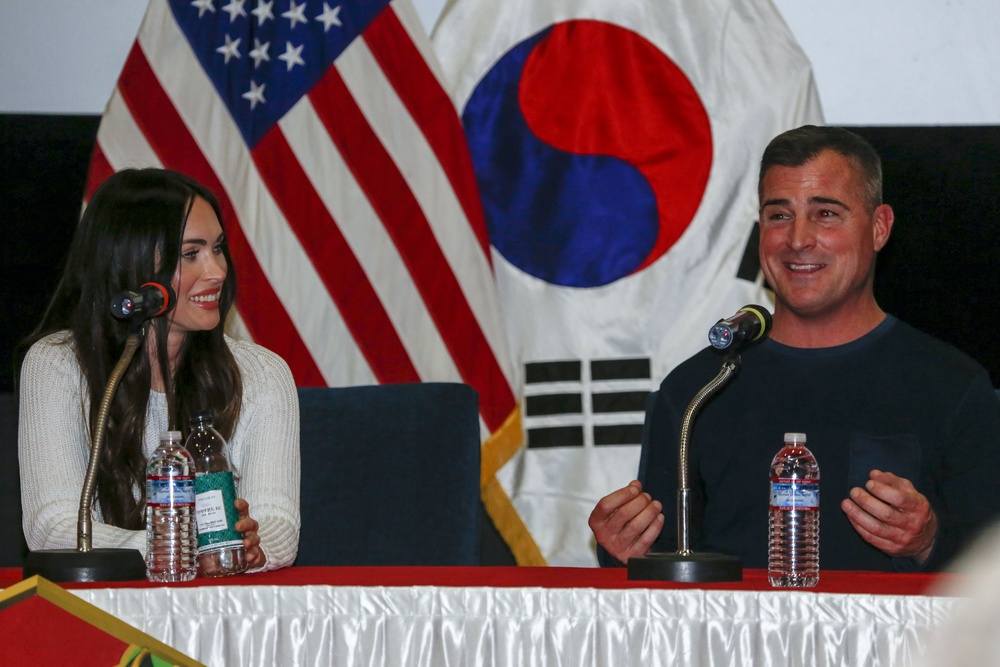 Megan Fox and George Eads visit troops in South Korea