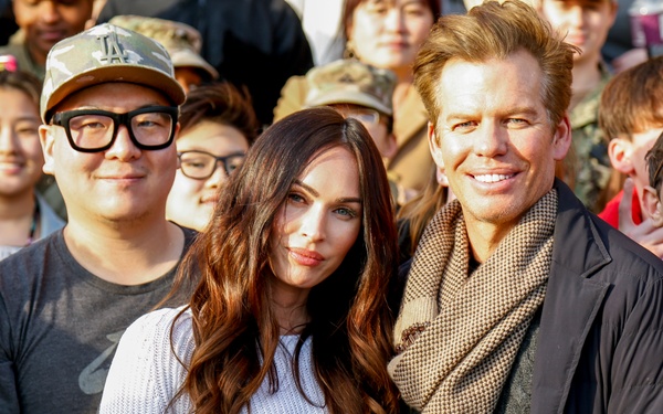 Megan Fox visits troops in South Korea
