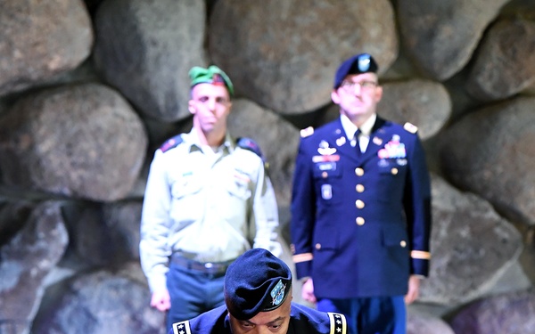 Lt. Gen. Stephen M. Twitty, Deputy Commander, United States European Command,  visit Yad Vashem on January 15, 2019